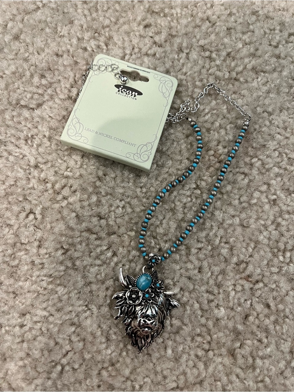 IC COLLECTION Silver & Turquoise Beaded Pendant Necklace Highland Cow NWT